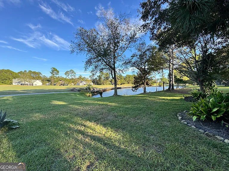 535 Cardinal Cir E — Photo 32