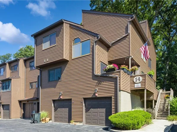 54 Timberline Drive, Nanuet, NY 10954