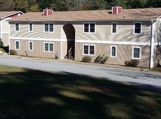 135 Tennis Ranch Rd, Hendersonville, NC 28791