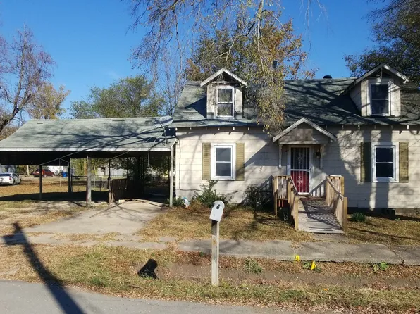 305 North St, Wardell, MO 63879