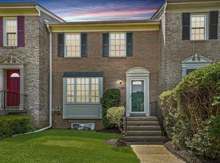 2826 Lafora Ct, Vienna, VA 22180