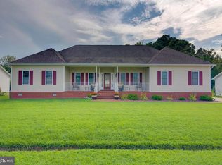 3003 Riverview Dr, Colonial Beach, VA 22443