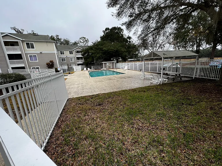 4000 SW 23rd St #2-307 — Photo 9
