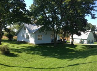 39172 Hilton Rd, Edgewood, IA 52042