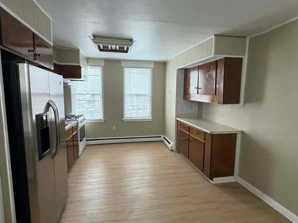 401 Friendship St #2, Philadelphia, PA 19111