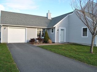 417 Corey Ln #A, Middletown, RI 02842
