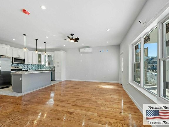 4th image of 446 Beach 69 St #1