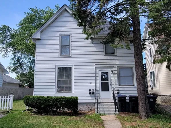 2116 Enoch Ave, Zion, IL 60099