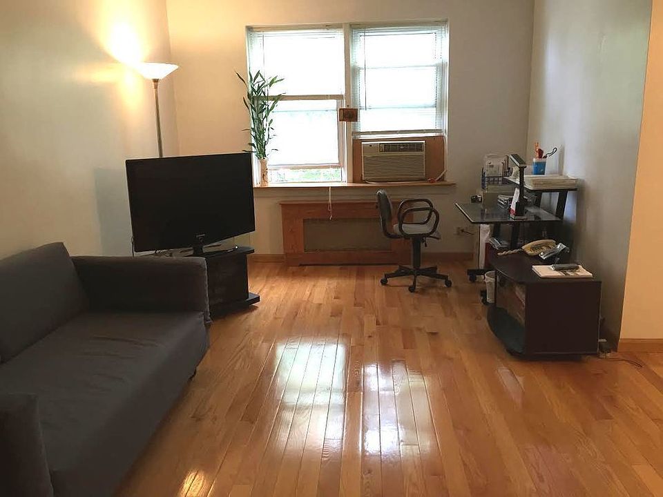 1st image of 12325 82nd Ave APT 4J