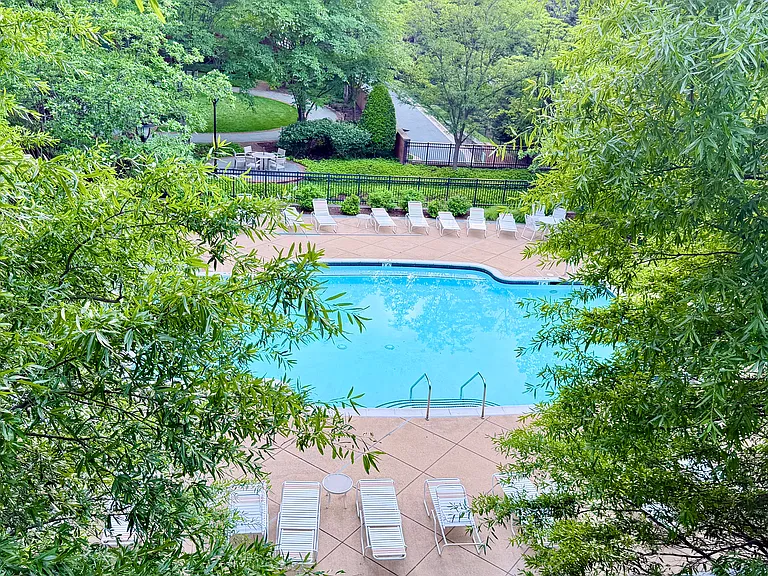 11710 Old Georgetown Rd #429 — Photo 33