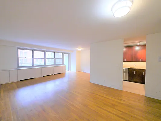 Rented by R New York | media 4