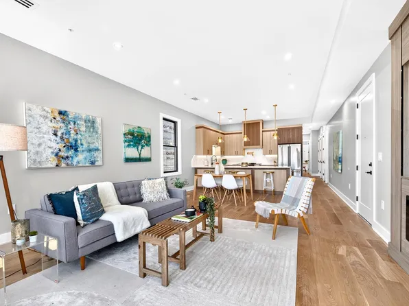 172 Griffith Street image 1 of 32