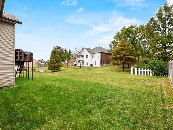 5th image of 1858 Evondale Dr