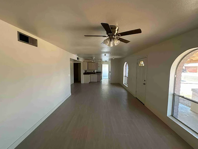 1127 W Frito Ave — Photo 11