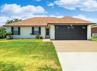 6633 Whitley Rd, Watauga, TX 76148