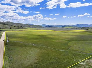 W Russell Dr, Mountain Home, ID 83647