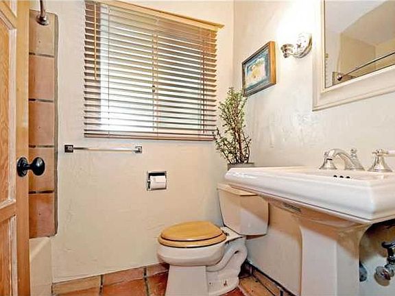 5th image of 3235-37 Ibis St
