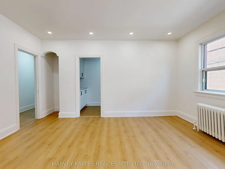 1216 Avenue Rd #1 — Photo 9