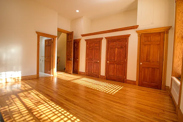 Rented by Harlem Lofts | media 22