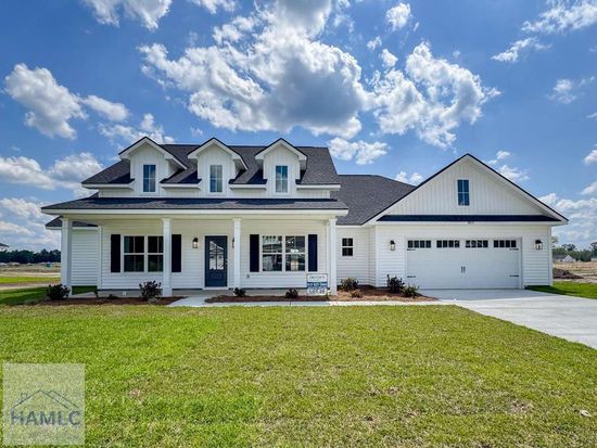 953 Stone Ct, Midway, GA 31320
