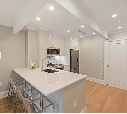 Rented by Nest Seekers International | media 10