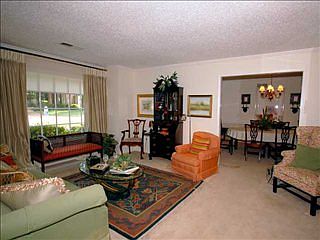 4th image of 2545 Turpins Glen Dr