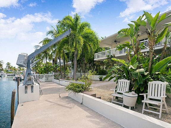 3rd image of 115 Harbor Ln