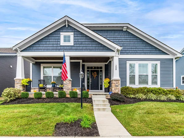 208 Honeywood Dr E, Galena, OH 43021