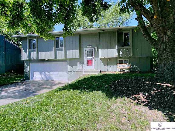 3rd image of 3504 N 93rd Ave