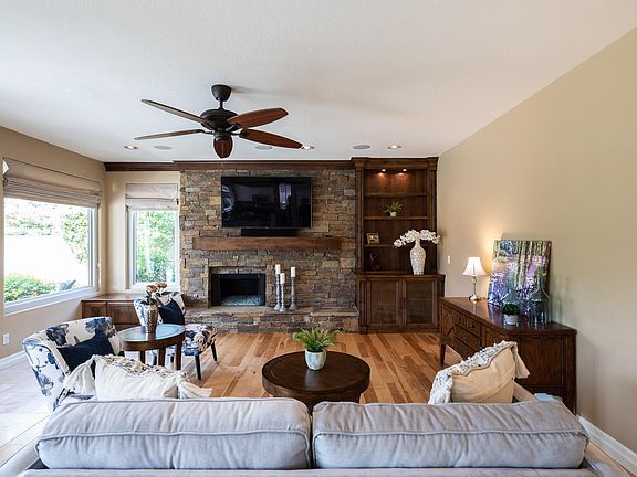 5th image of 6631 E Paradise Ln