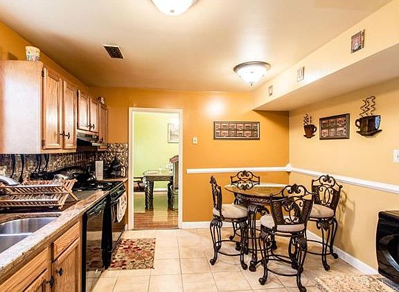 3rd image of 3805 Mitcheltree Blvd