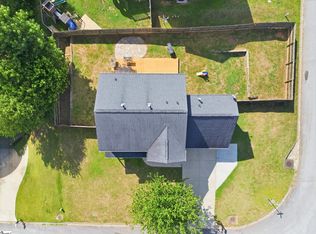 2 Gentian Ct, Taylors, SC 29687