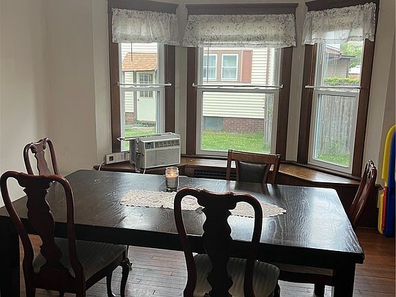5th image of 479 Fair Ave NE