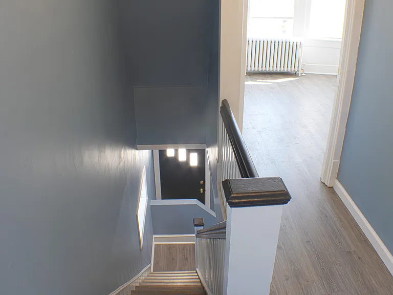 426 Adams St — Photo 7