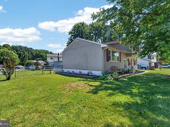 4th image of 1 Noble Ln