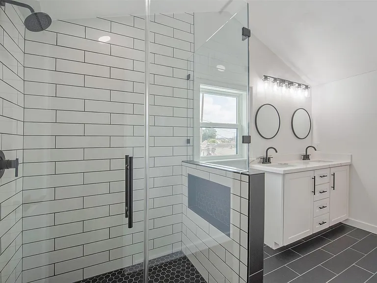 1459 Munger St — Photo 33