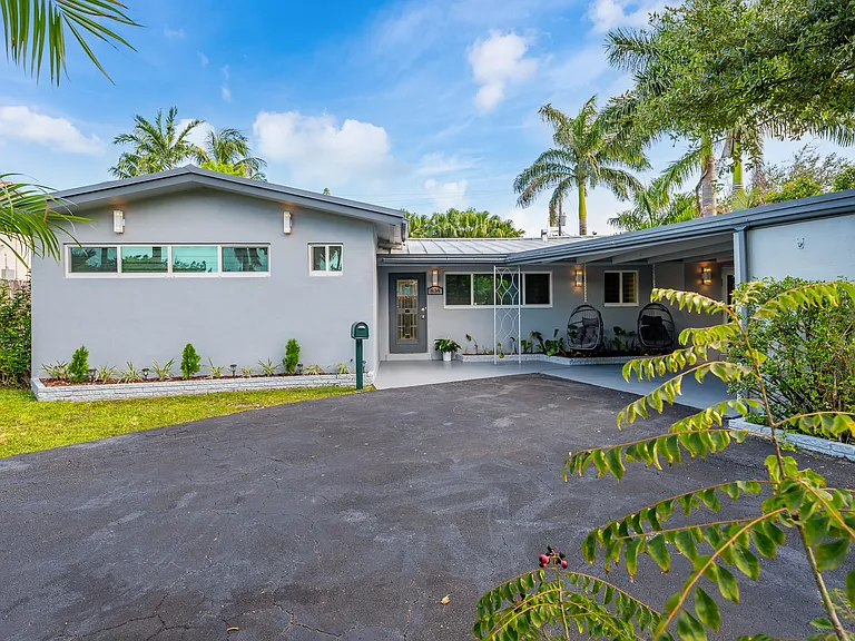834 SW 14th Ct — Photo 12