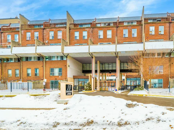 10 Eddystone Ave #224, Toronto, ON M3N 2T2