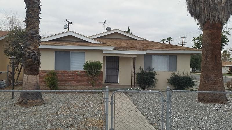 1st image of 901 S Santa Fe St