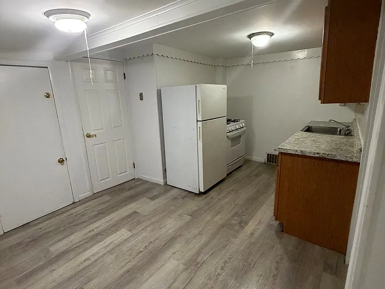 43-45 Granfield Ave — Photo 1