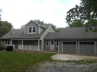 12711 E 211th St, Peculiar, MO 64078