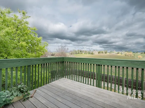 306 Gambels Ln, Moscow, ID 83843
