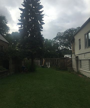 5th image of 10831 S Avenue H
