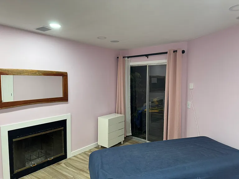 1833 Avenida Segovia — Photo 12