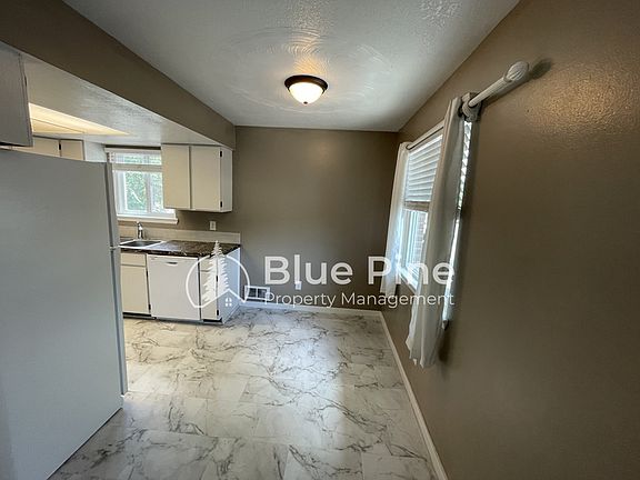 4th image of 322 Fredregill Rd APT 2