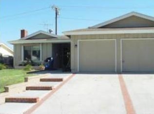 2353 Avenida Del Vis, Corona, CA 92882