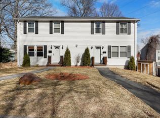 14 Elton St, Worcester, MA 01604