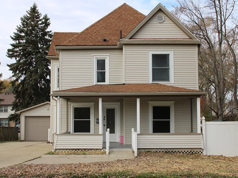 315 Royer Ave NW #A