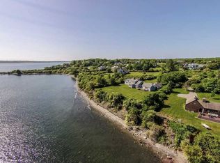 47 Bayberry Rd, Portsmouth, RI 02871