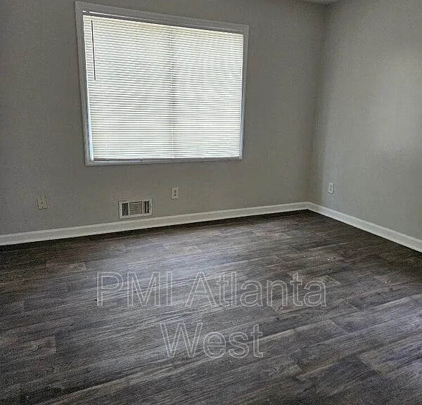2250 Sandgate Cir — Photo 7